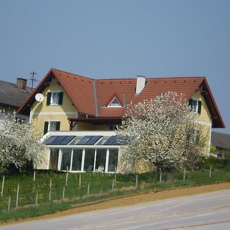 Gaestehaus Haagen Бад Валтерсдорф Екстериор снимка